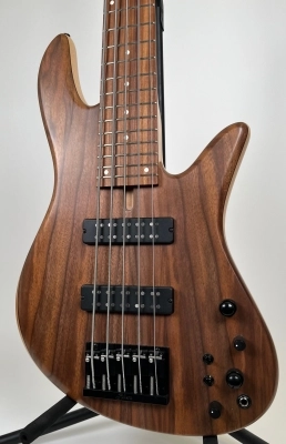 FODERA EMPEROR 5 STANDARD FIGURED WALNUT 3